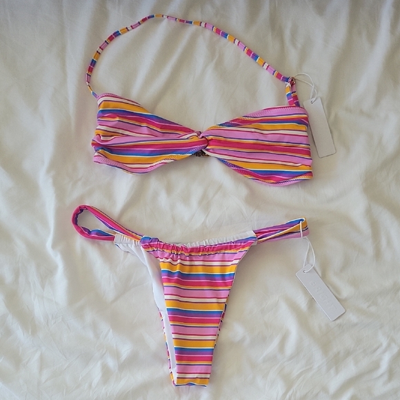 Colorful Stripes Underwire Bikini Swimsuit